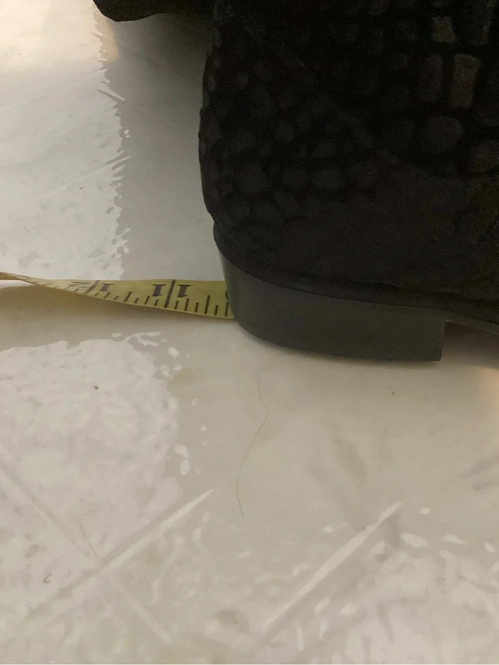 Stuart Weizman croc embossed Nero boots